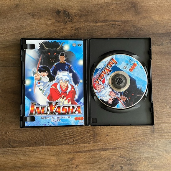 Inuyasha Glow Of The False Jewel Vol. 32 DVD - Picture 2 of 4